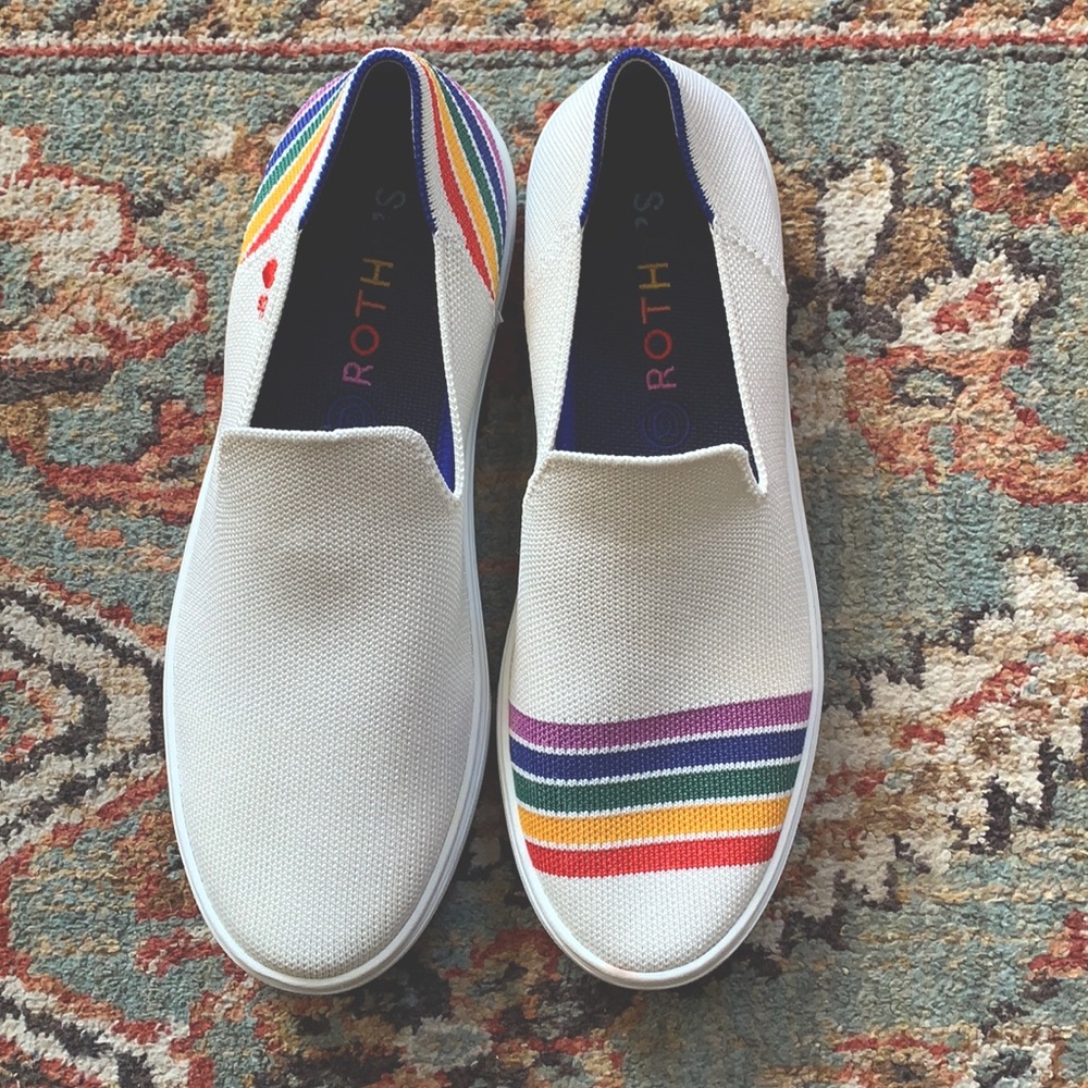 ROTHY’S Pride slip on white 8.5 EUC rainbow white sustainable